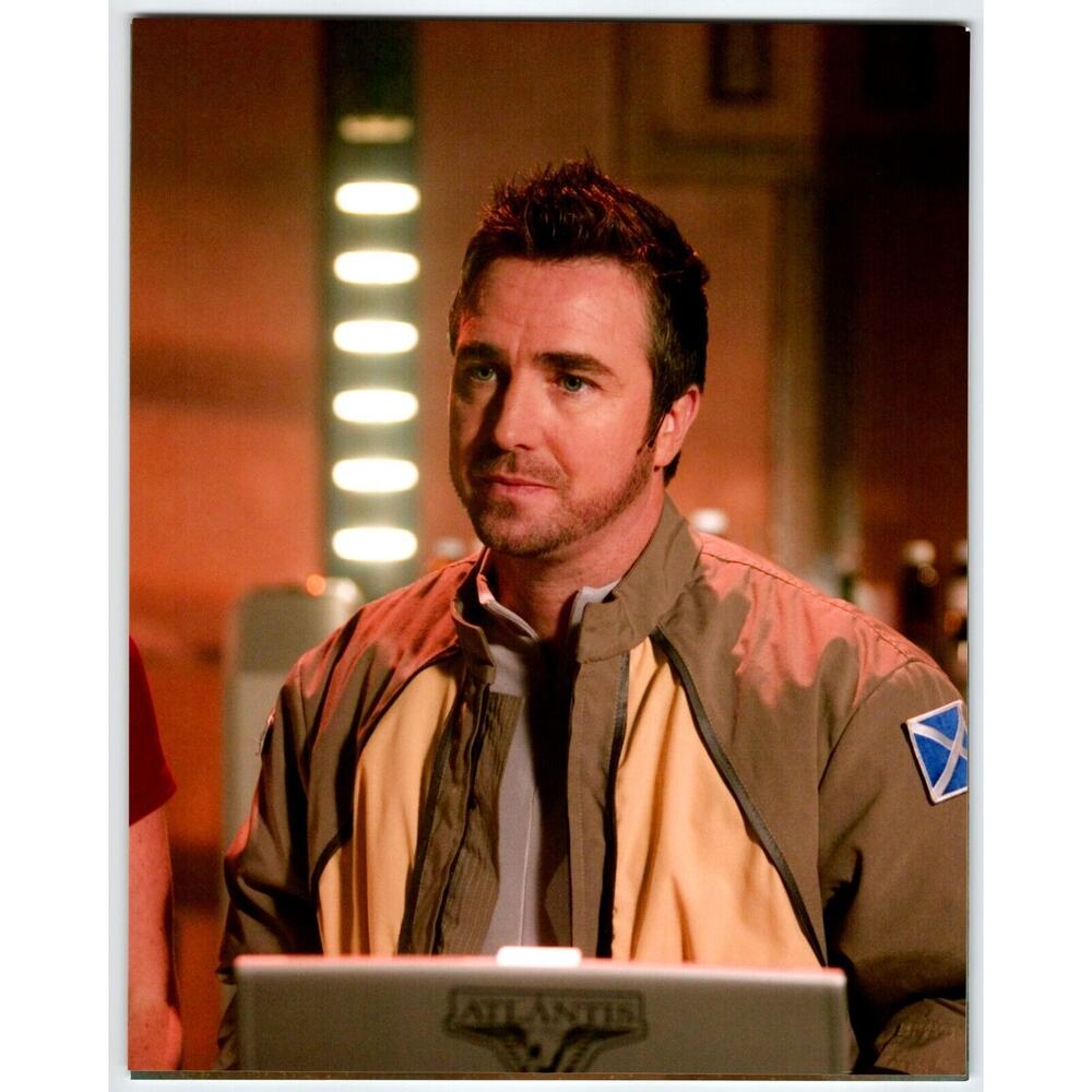 Stargate Atlantis Paul McGillion 2009 Original Photo 8" x 10" In Jacket Handsome